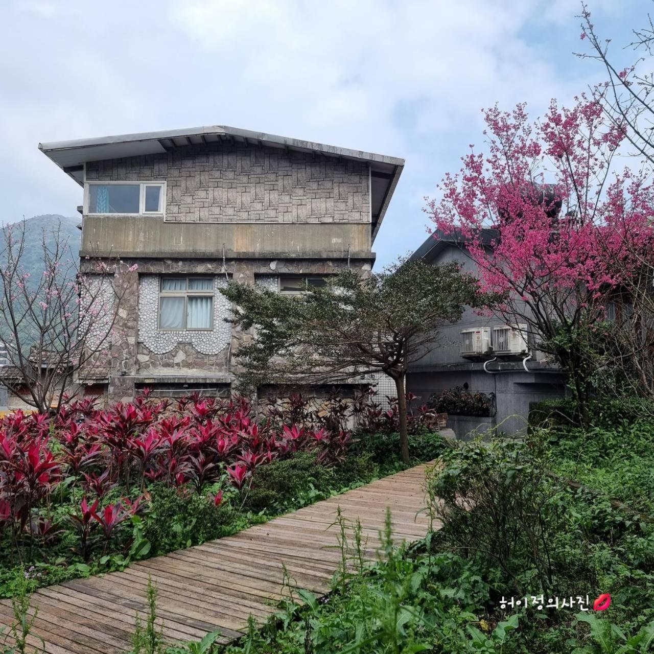 九份市下巷石屋民宿 Экстерьер фото